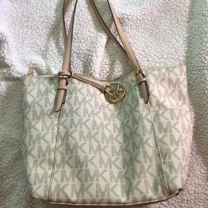 Michael kors authentic purse